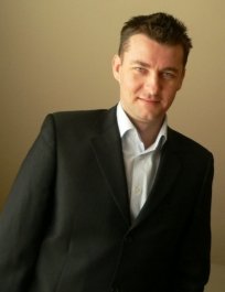 Rafa� Mr&oacute;z